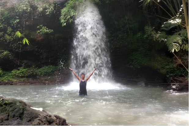 air terjun pakudo